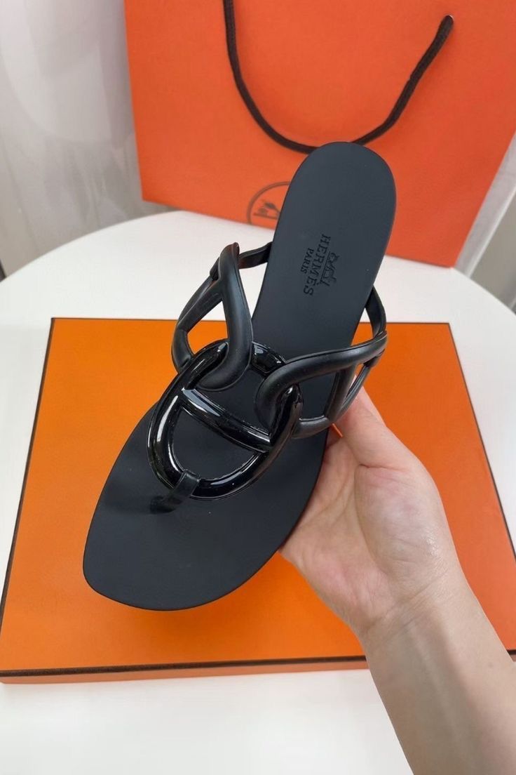 H*rmes Famous Slippers ( 4 Colours )