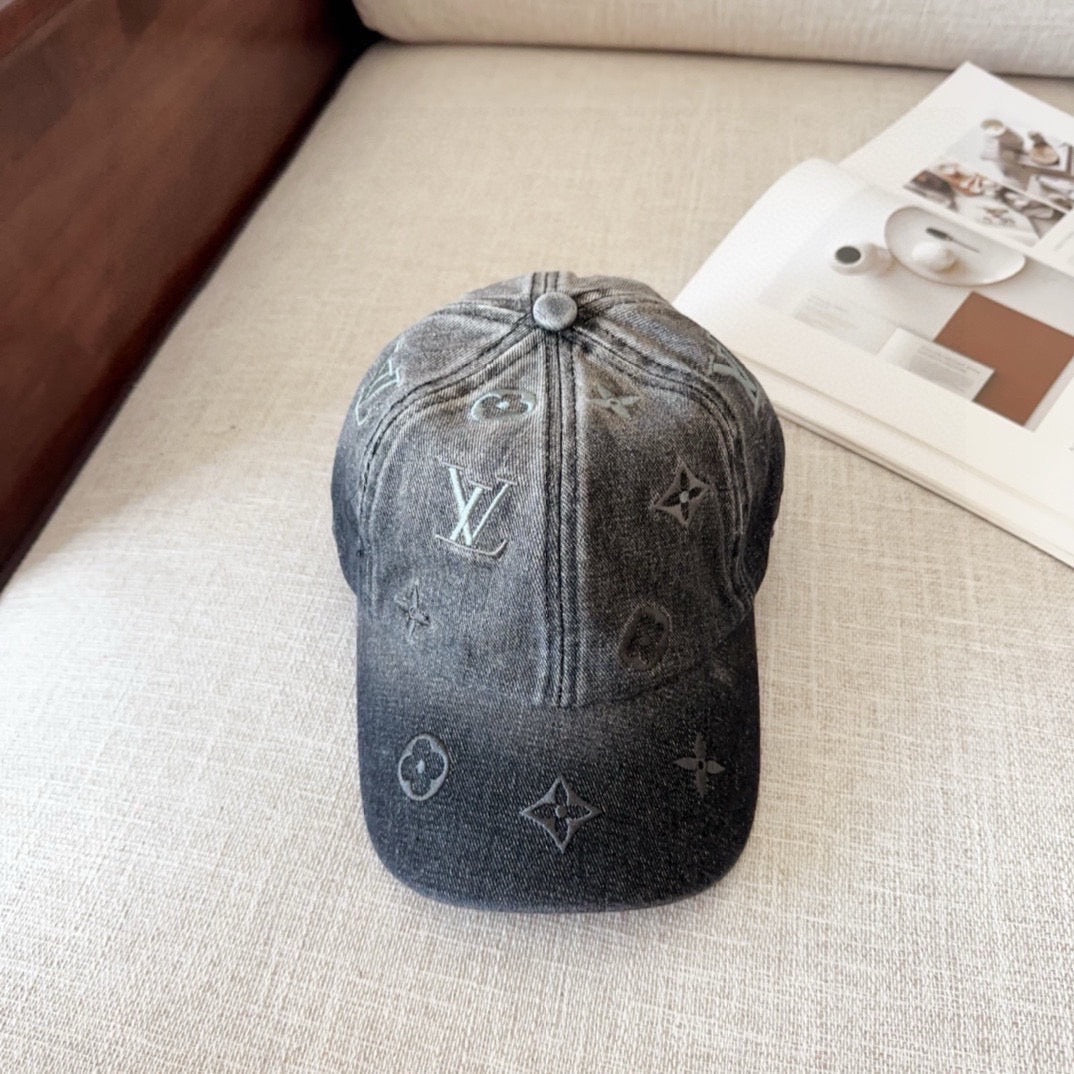 Lv Famous Cap