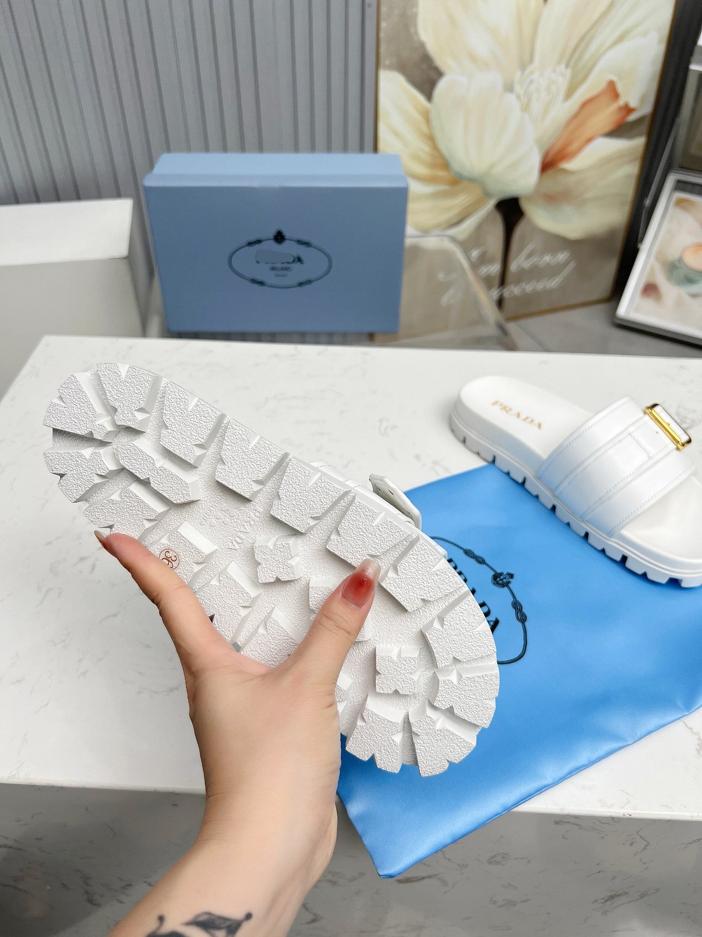 Pr*da Famous Unisex Slipper ( 3 Colours )