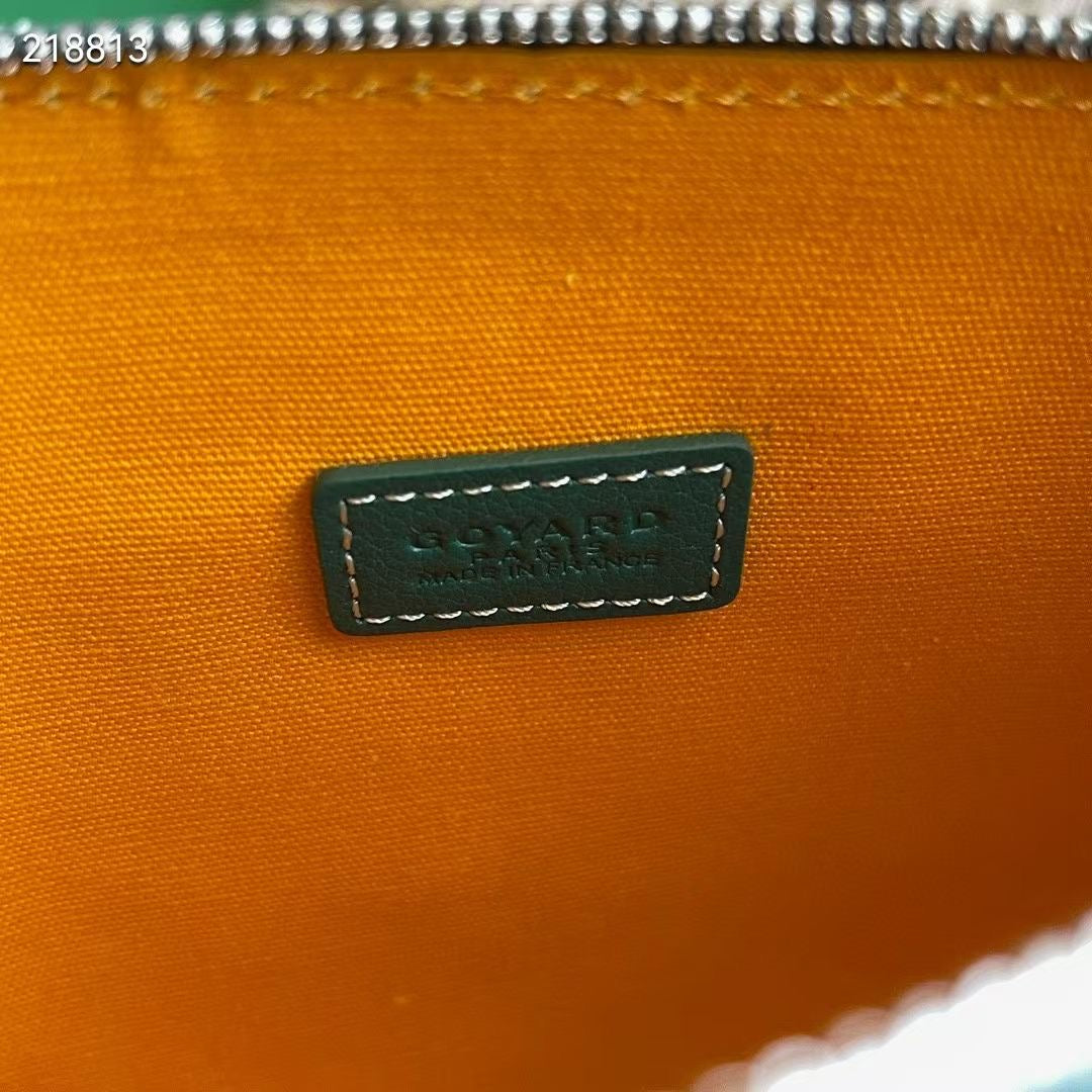 G*yard Vendome Pouch
Mini shell-shaped bag