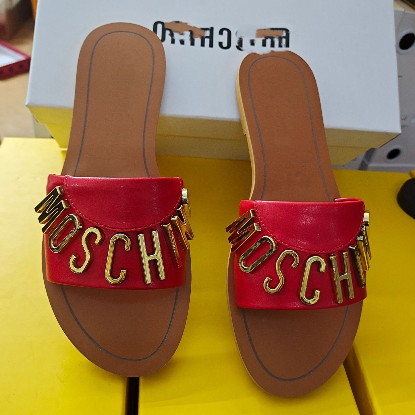 Moschino - Slipper ( 2 Colours )
