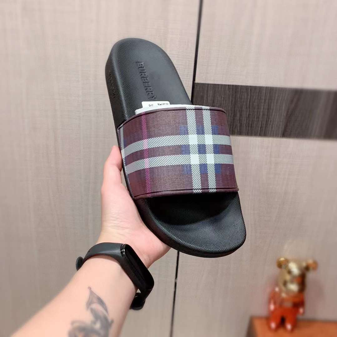 Bu*berry Men’s Slipper ( 2 Colours )