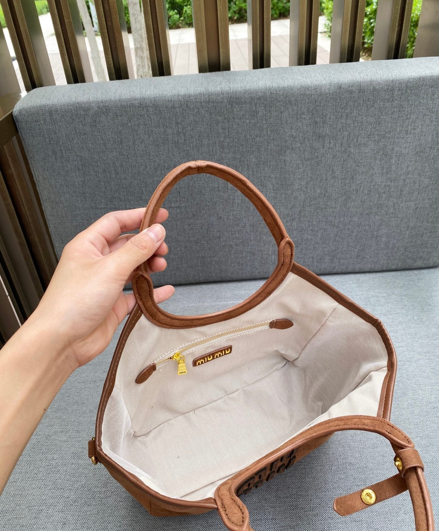 Miu Miu Tote Bag ( 3 Colours )