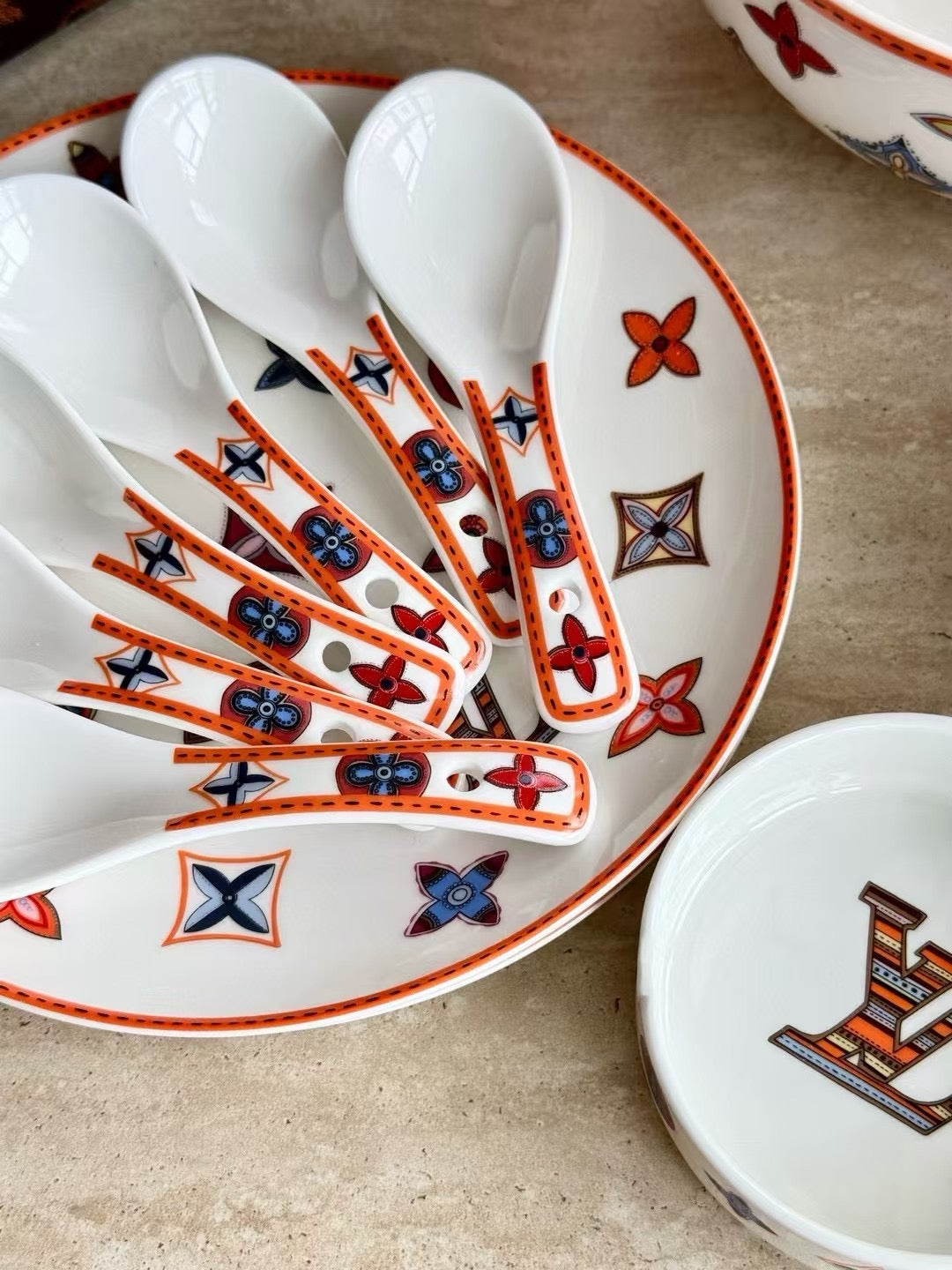 Lv Bone Dinnerware Set