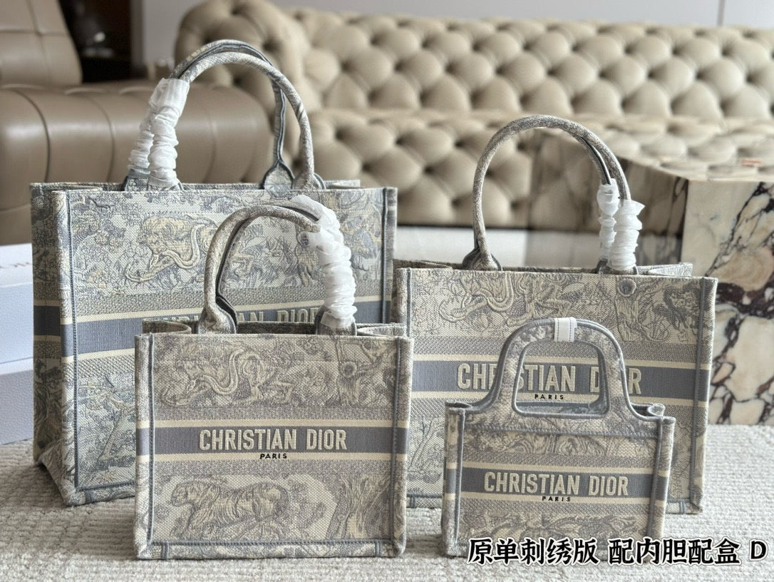 Di*r Embroidery Tote Bags ( Collection 2 )