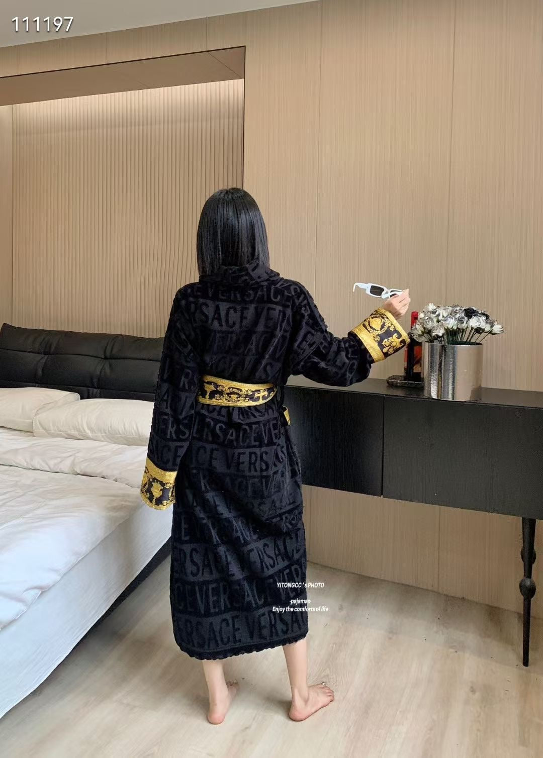 Ve*sace Bathrobe