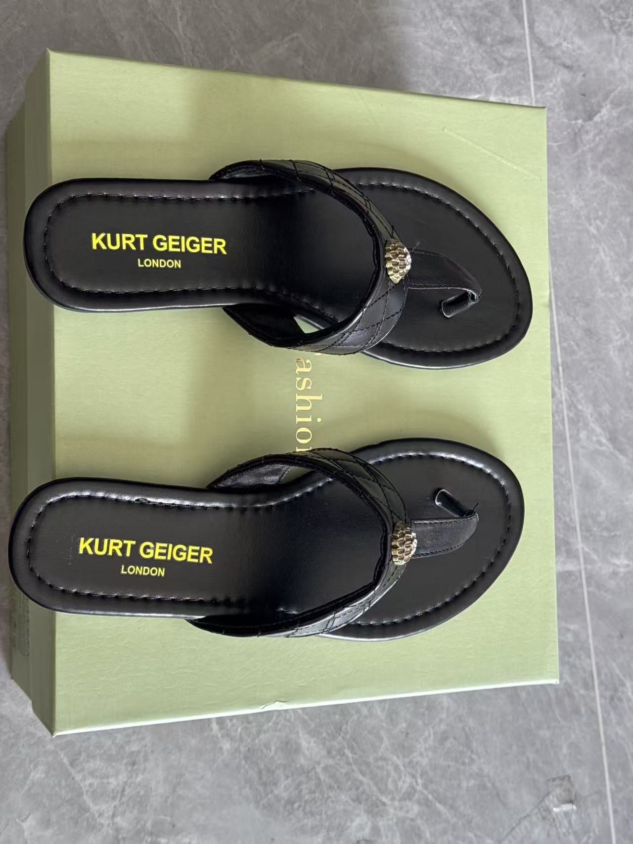 Kurt Geiger Slipper