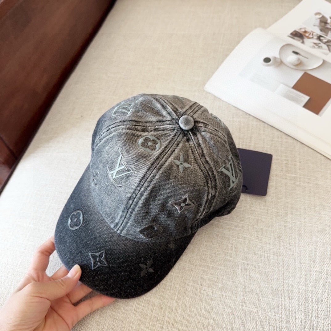 Lv Famous Cap