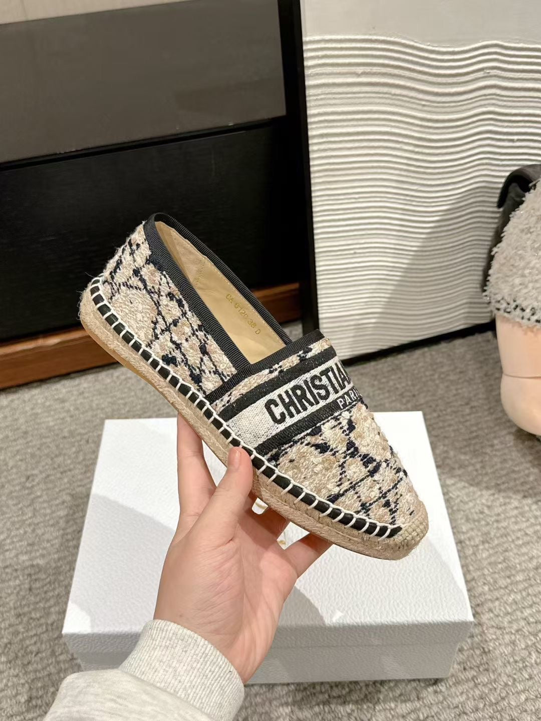 Di*r Embroidery Pumps ( 3 Colours )