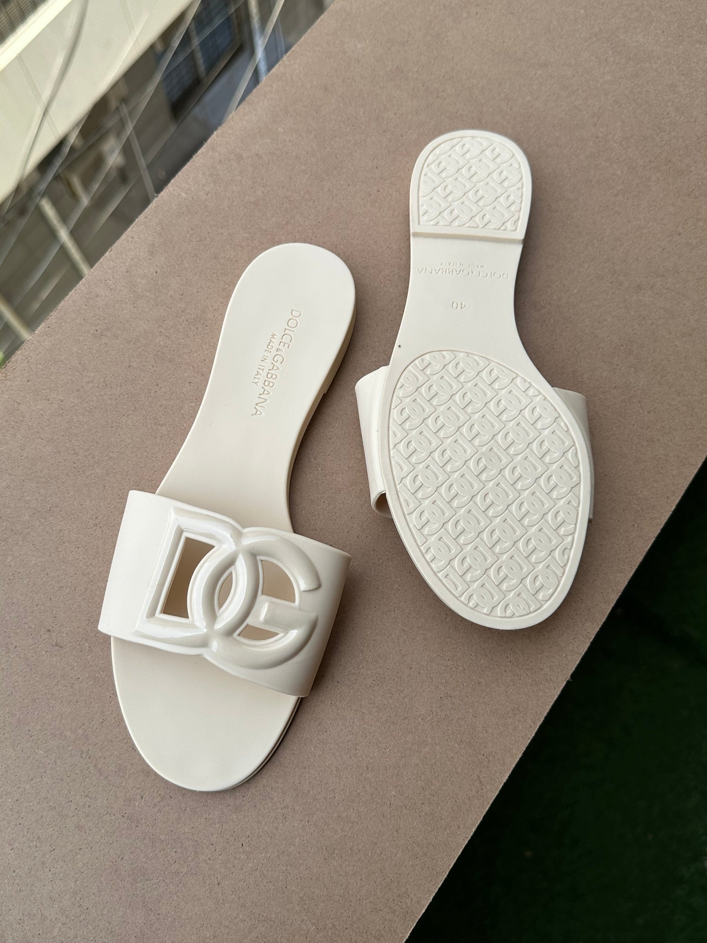 D&G Famous Brand Sipper