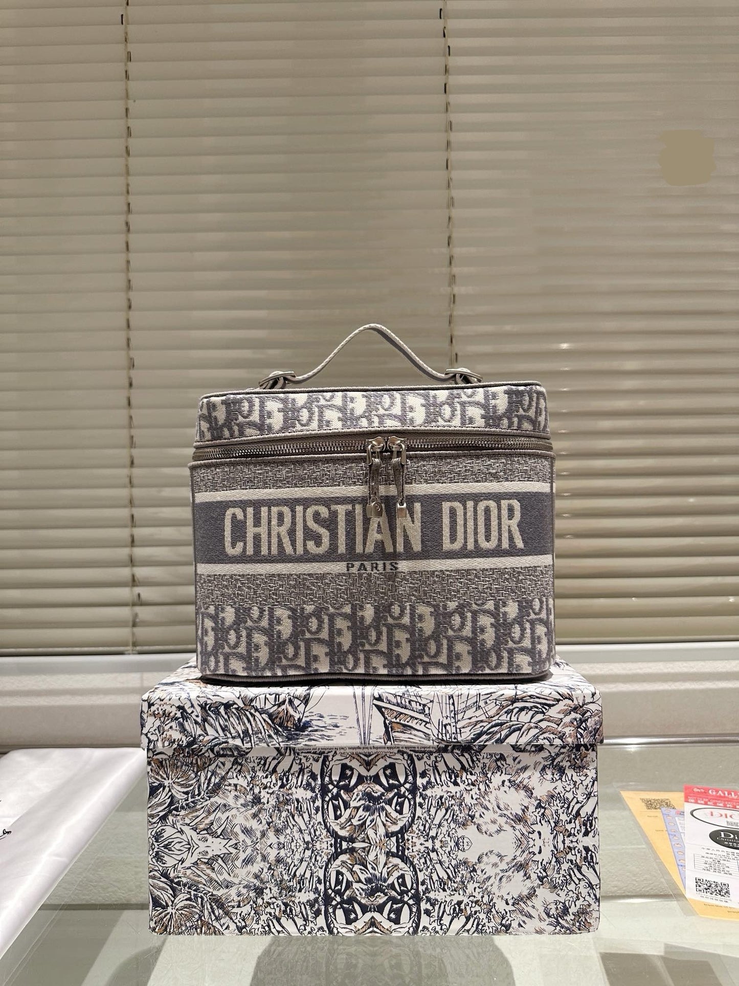 Di*r Makeup Bag ( 3 Shades )