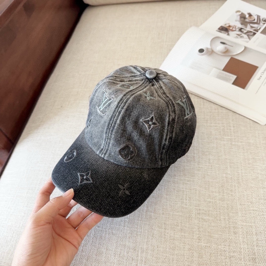 Lv Famous Cap