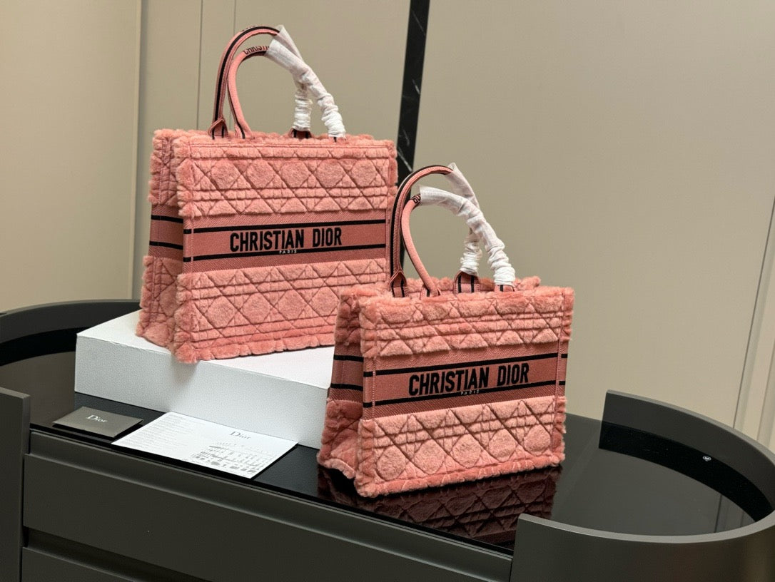 Di*r Embroidery Fluffy Tote Bag ( 2 sizes & 3 Colours )