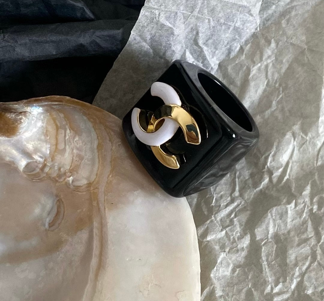 Cha*el Ring ( With Size Chart )