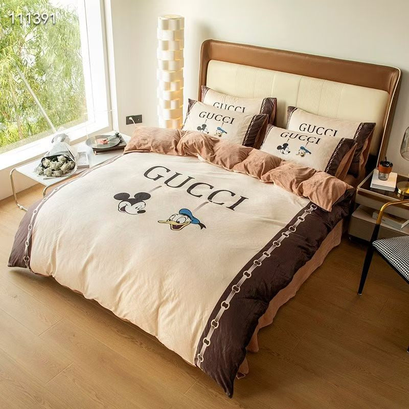 GG Bed Sheet