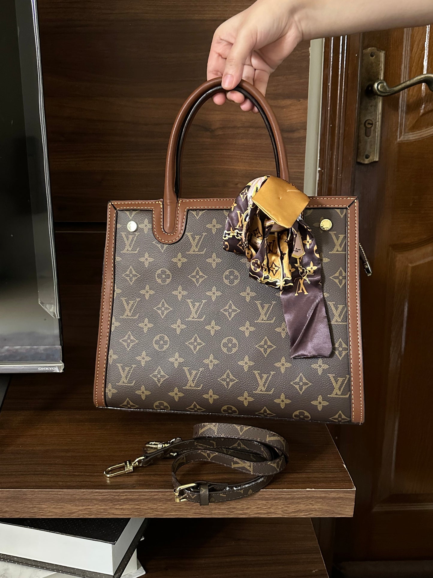 Lv Bag Famous Brand