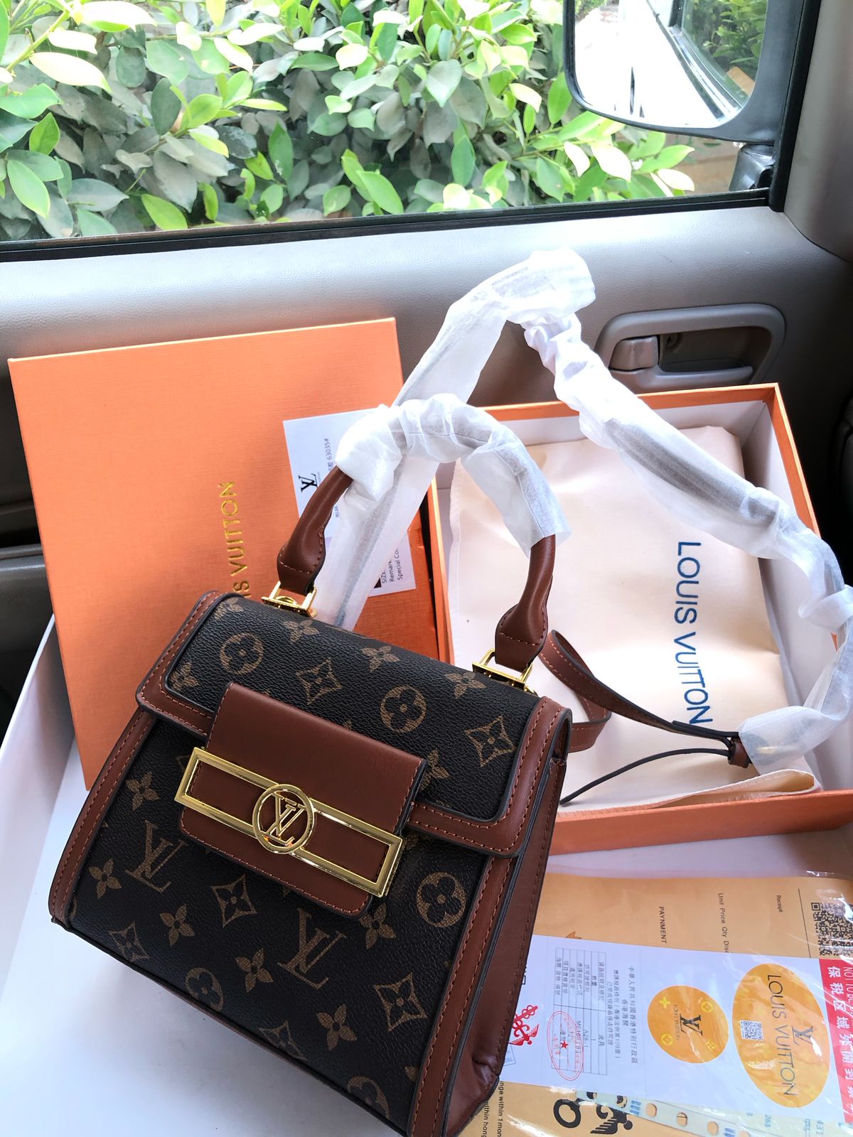 Lv Famous Brand Bag 2 colors
