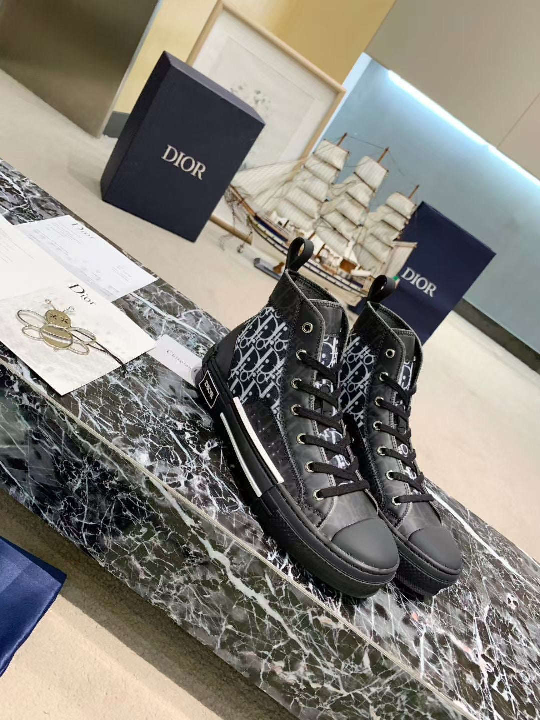 Di*r Shoes - New Arrival ( 2 Colours )