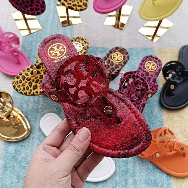 T Burch Famous Slipper ( Multi Colours )