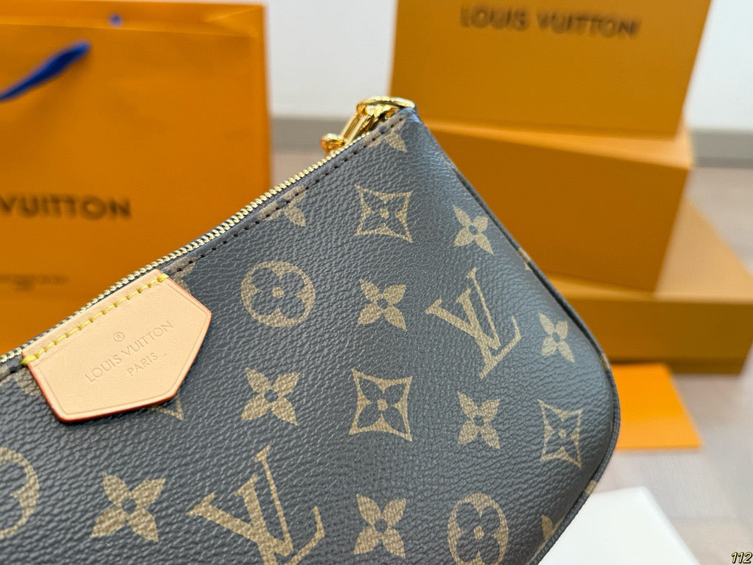 Lv Pochette Bag ( Pink Belt )