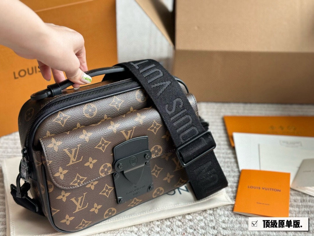 Lv Slock Men’s Bag