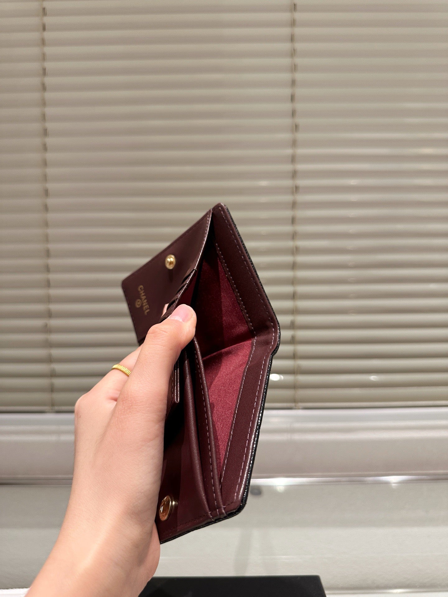 Cha*el Caviar Wallet ( 3 Colours )