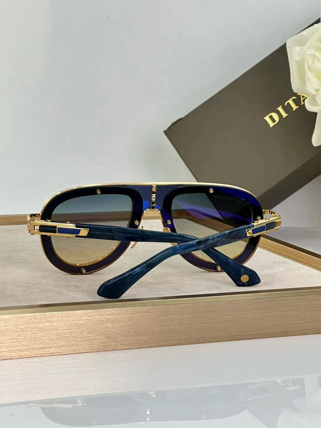 DITA - Model : DTS699 ( Mutiple Shades )