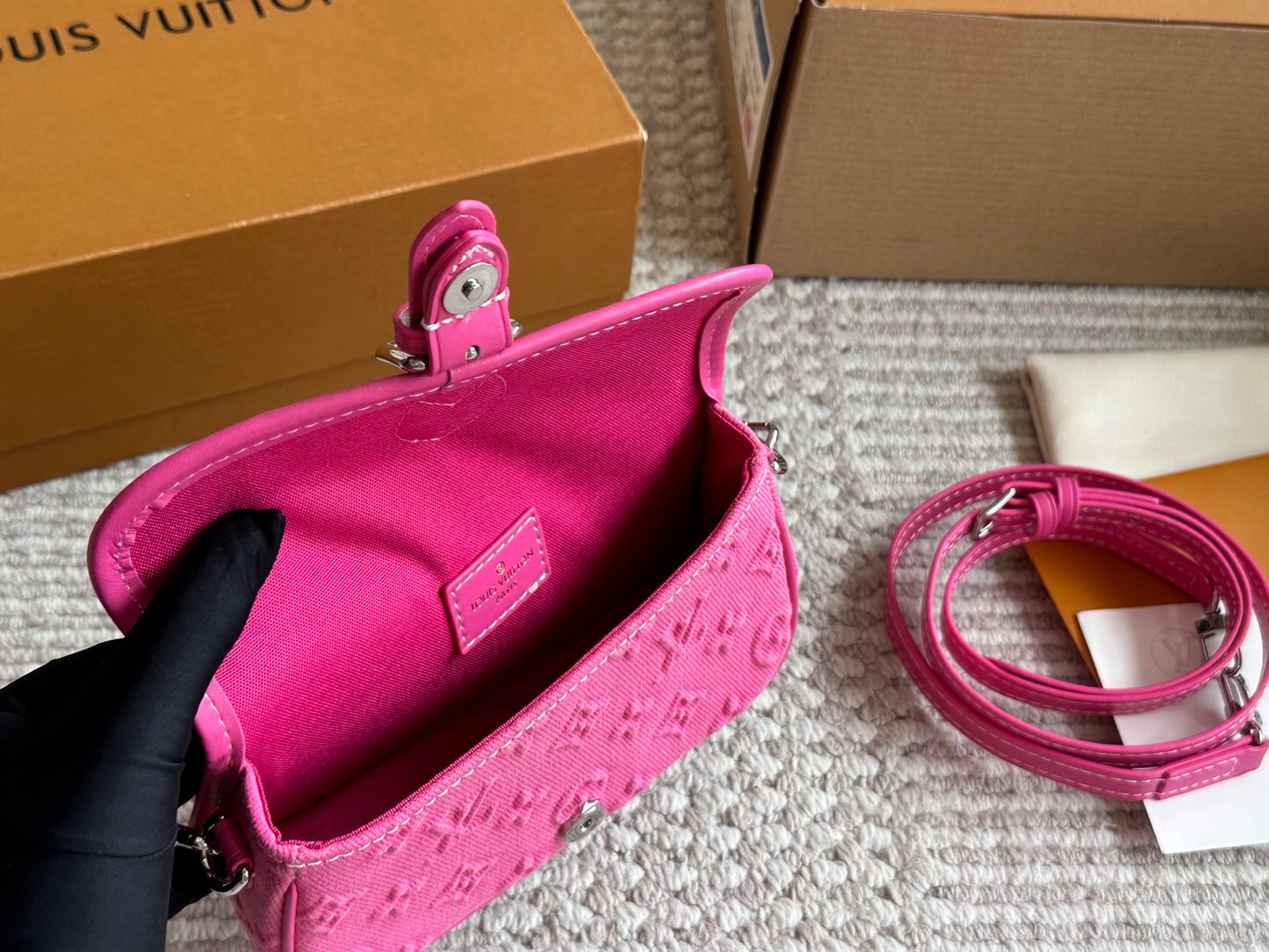 Lv Runway Style Baguette