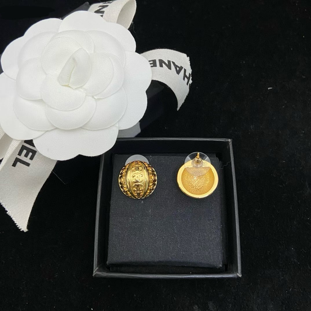 Cha*el Ear-ring ( Most in Demand )