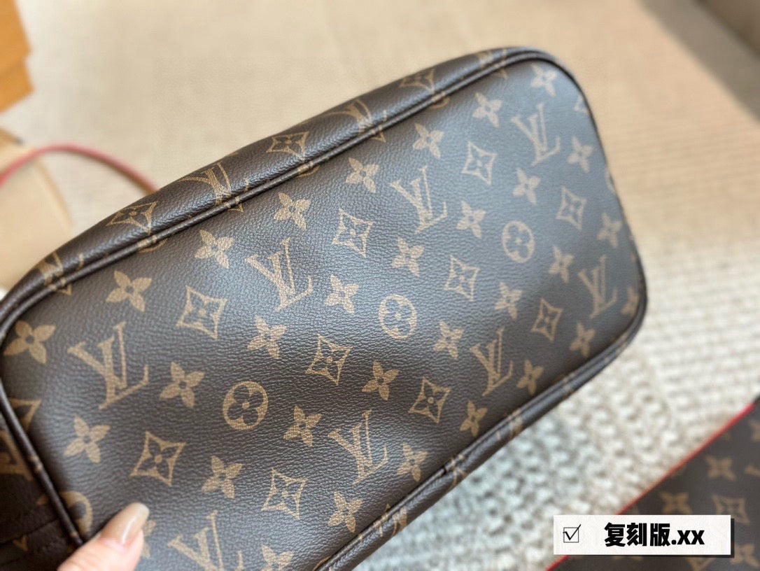 Lv Neverfull