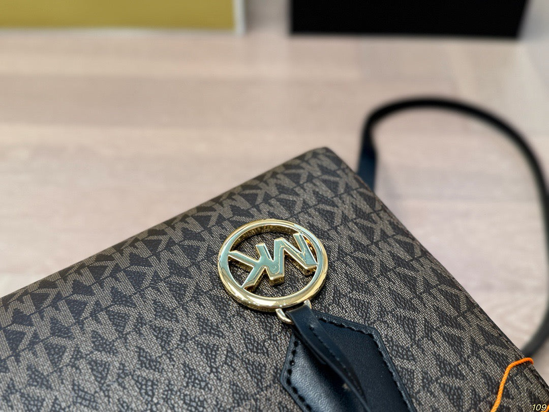 MK Famous Handbags ( 5 Colours )