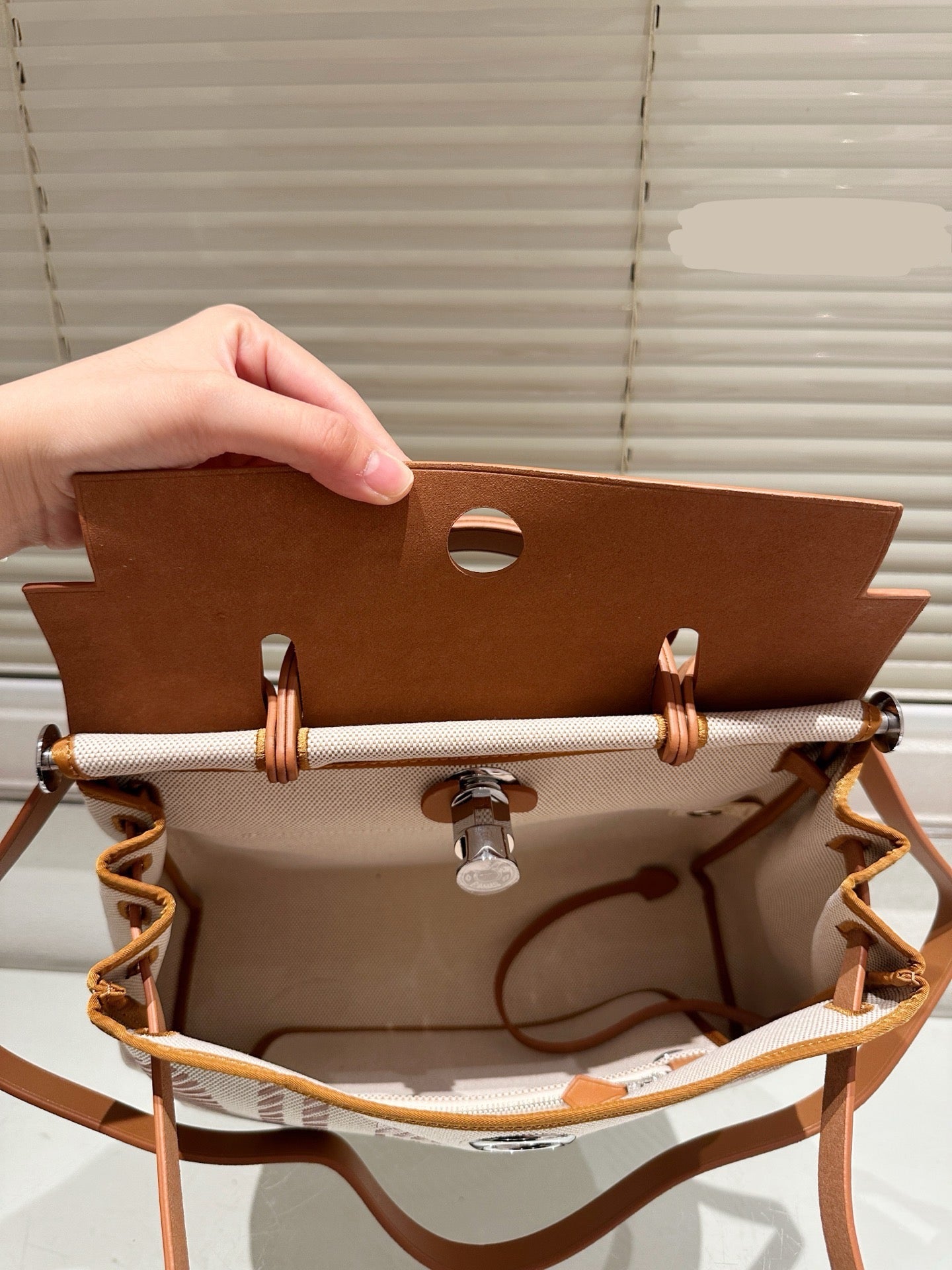 H*rmes Her-Bag ( 2 Colours )