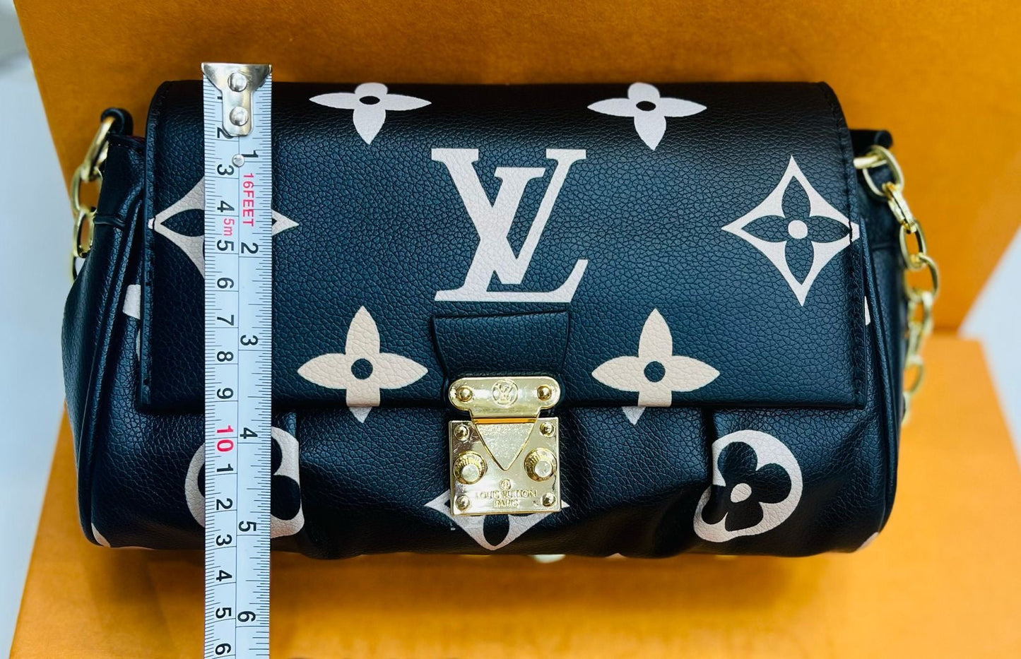 Lv Shoulder Bag ( 5 Shades )