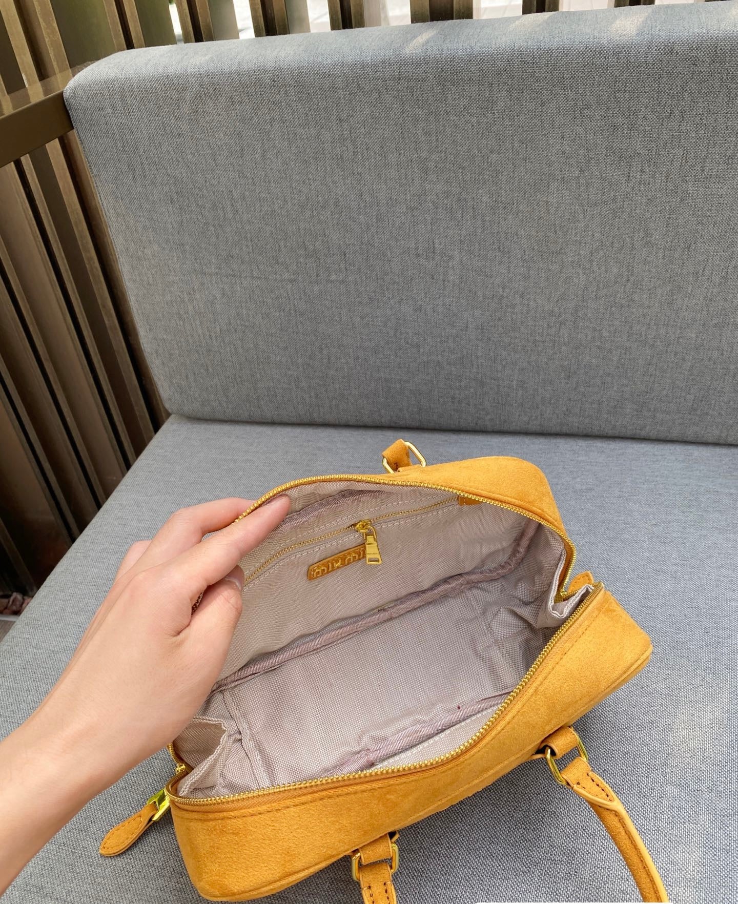 Miu Miu Bowling Bag ( 2 Sizes & 5 Colours )