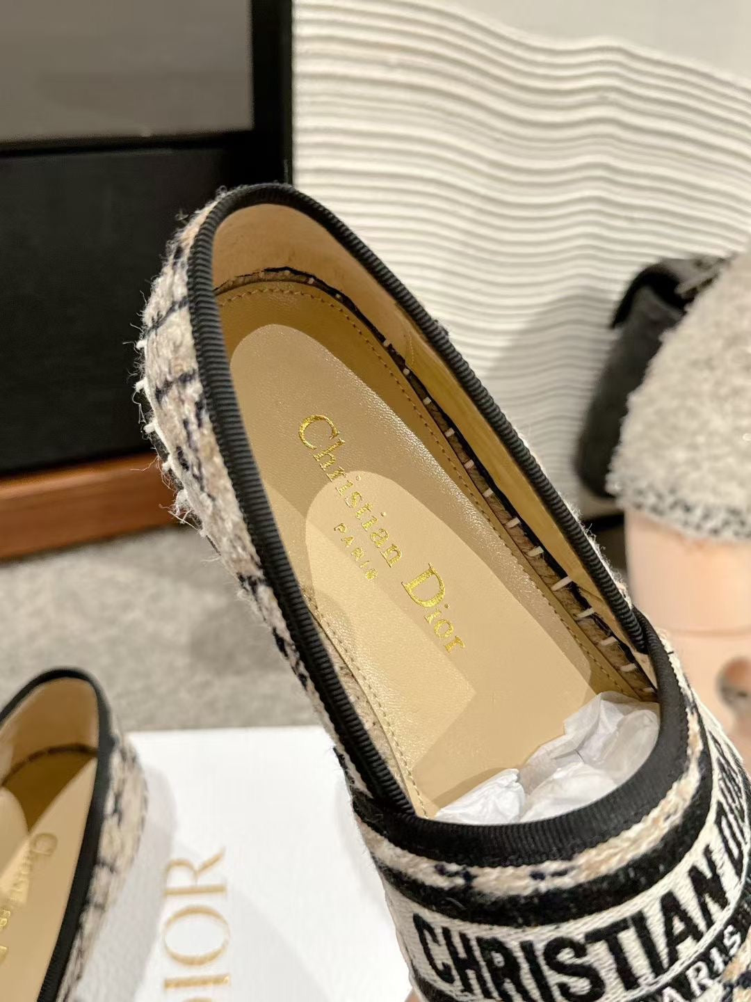 Di*r Embroidery Pumps ( 3 Colours )