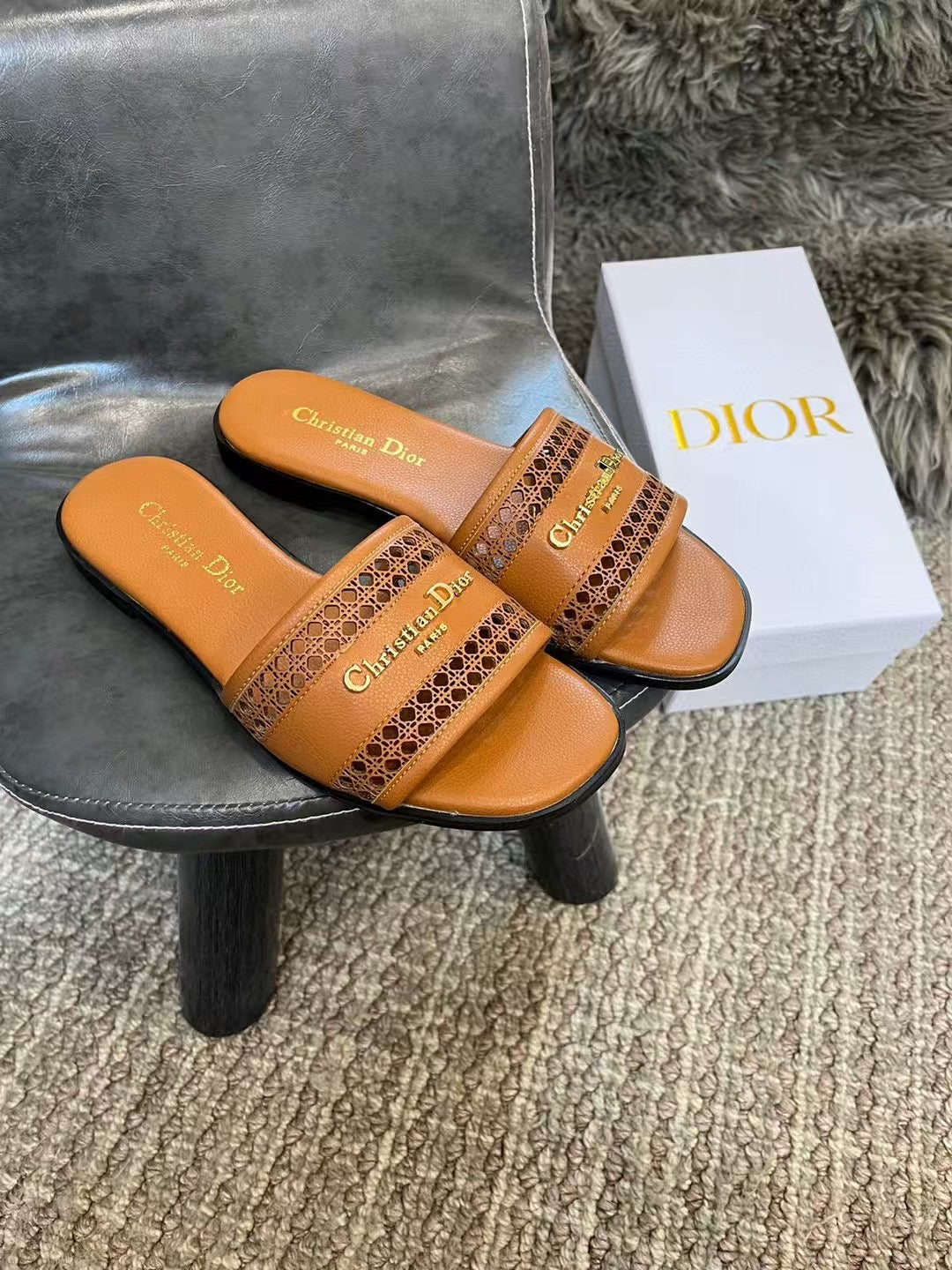 D*or Brand Slipper ( 5 colours )