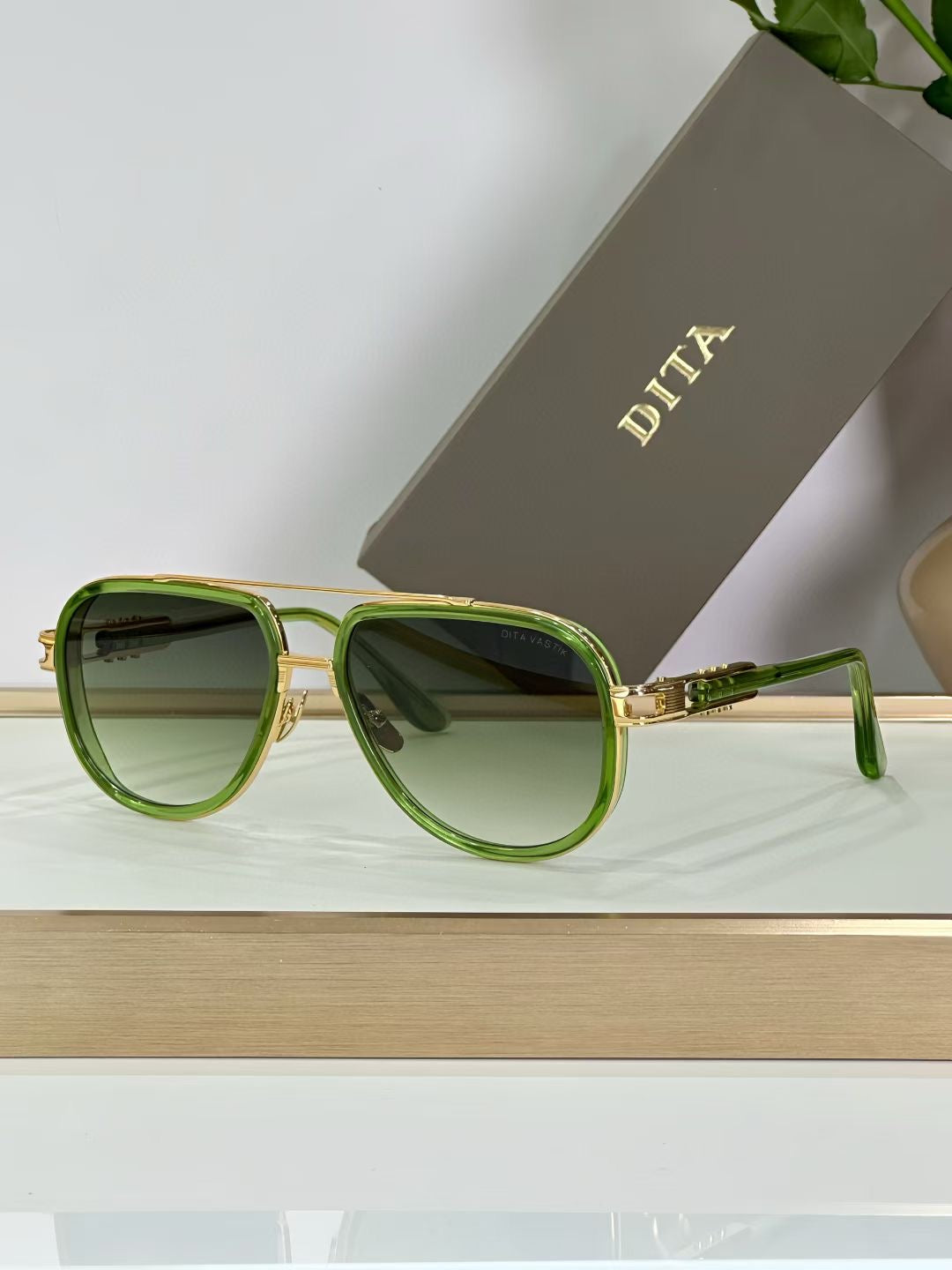DITA - Model : DTS441 ( Multiple Shades )