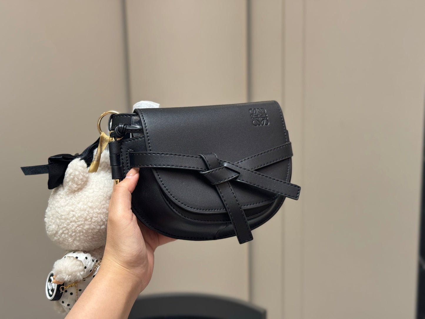 Lo*we Saddle Crossbody Bag ( 2 Colours )