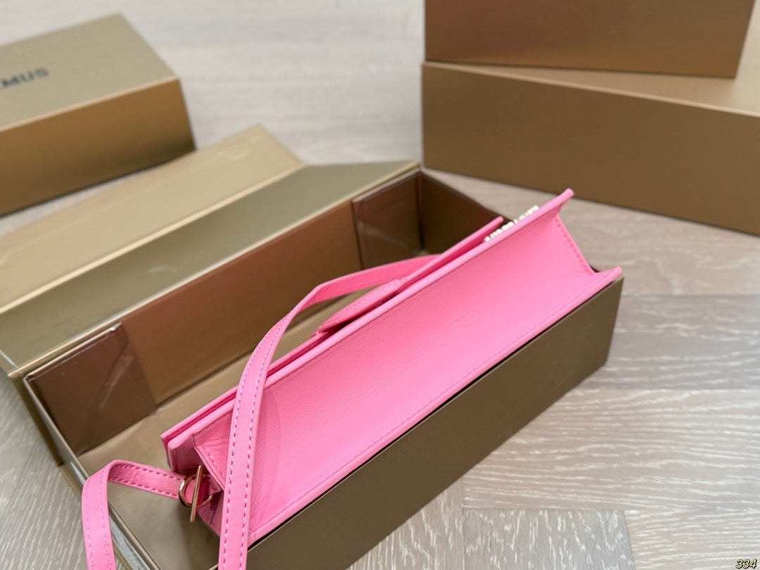 Jacq*emus Underarm Bag ( Multi Colours )