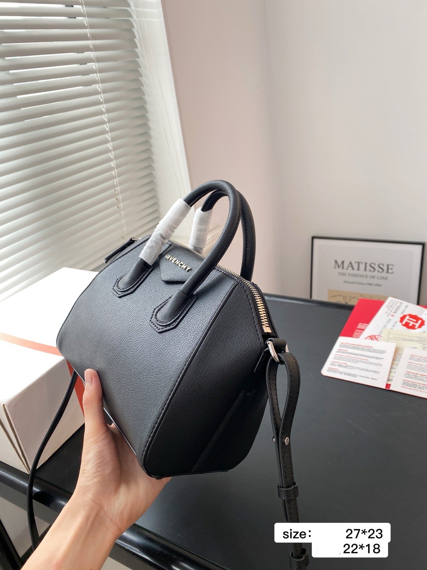 Giv*nchy Handbag ( 2 Sizes )