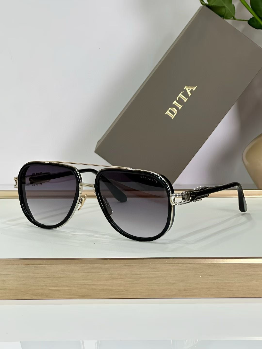 DITA - Model : DTS441 ( Multiple Shades )