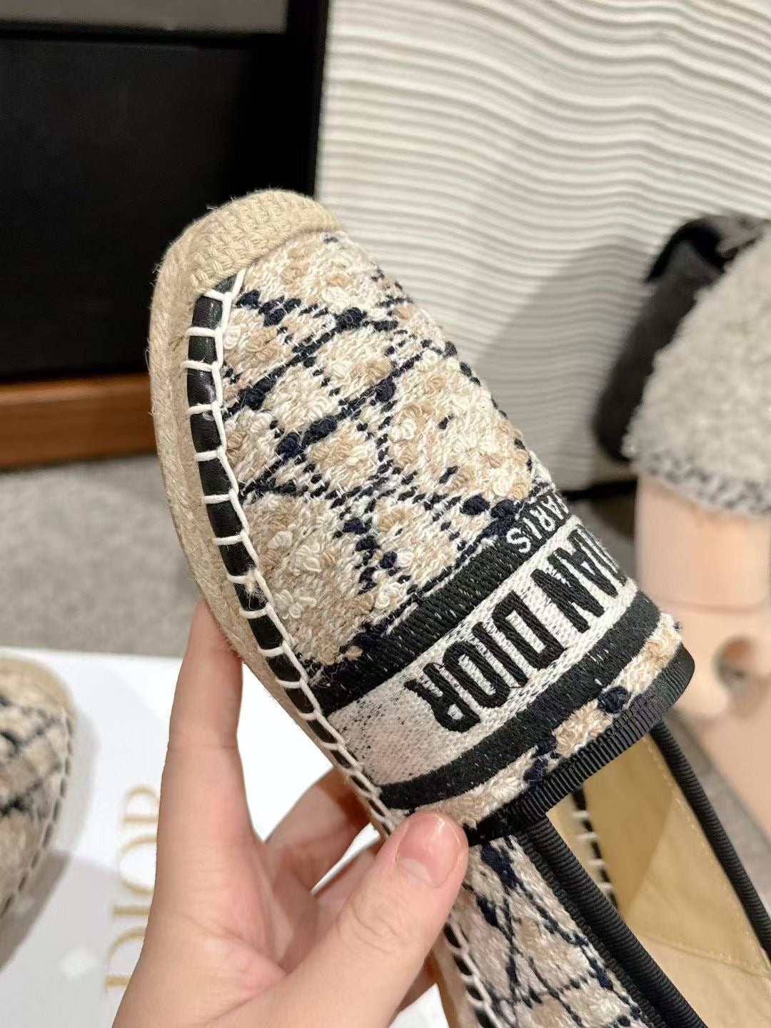 Di*r Embroidery Pumps ( 3 Colours )