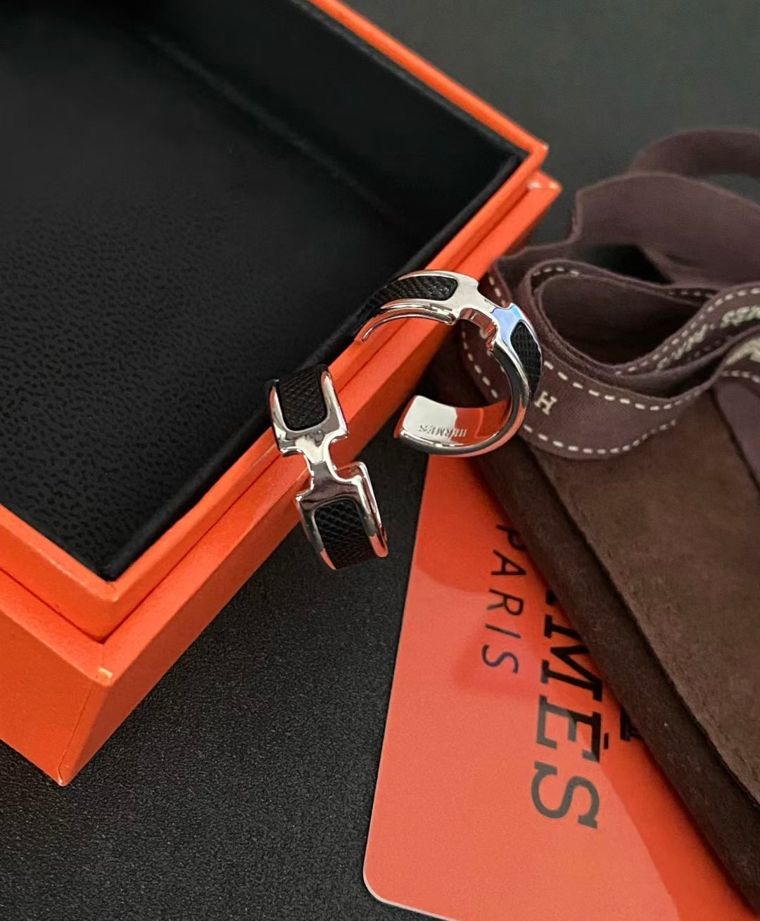 H Ring ( With Size Chart )