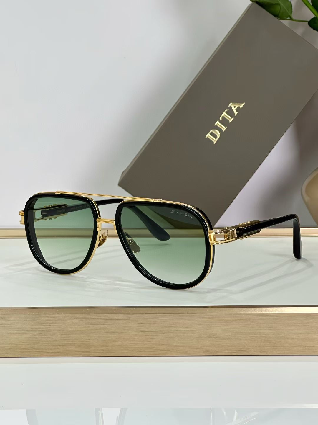 DITA - Model : DTS441 ( Multiple Shades )