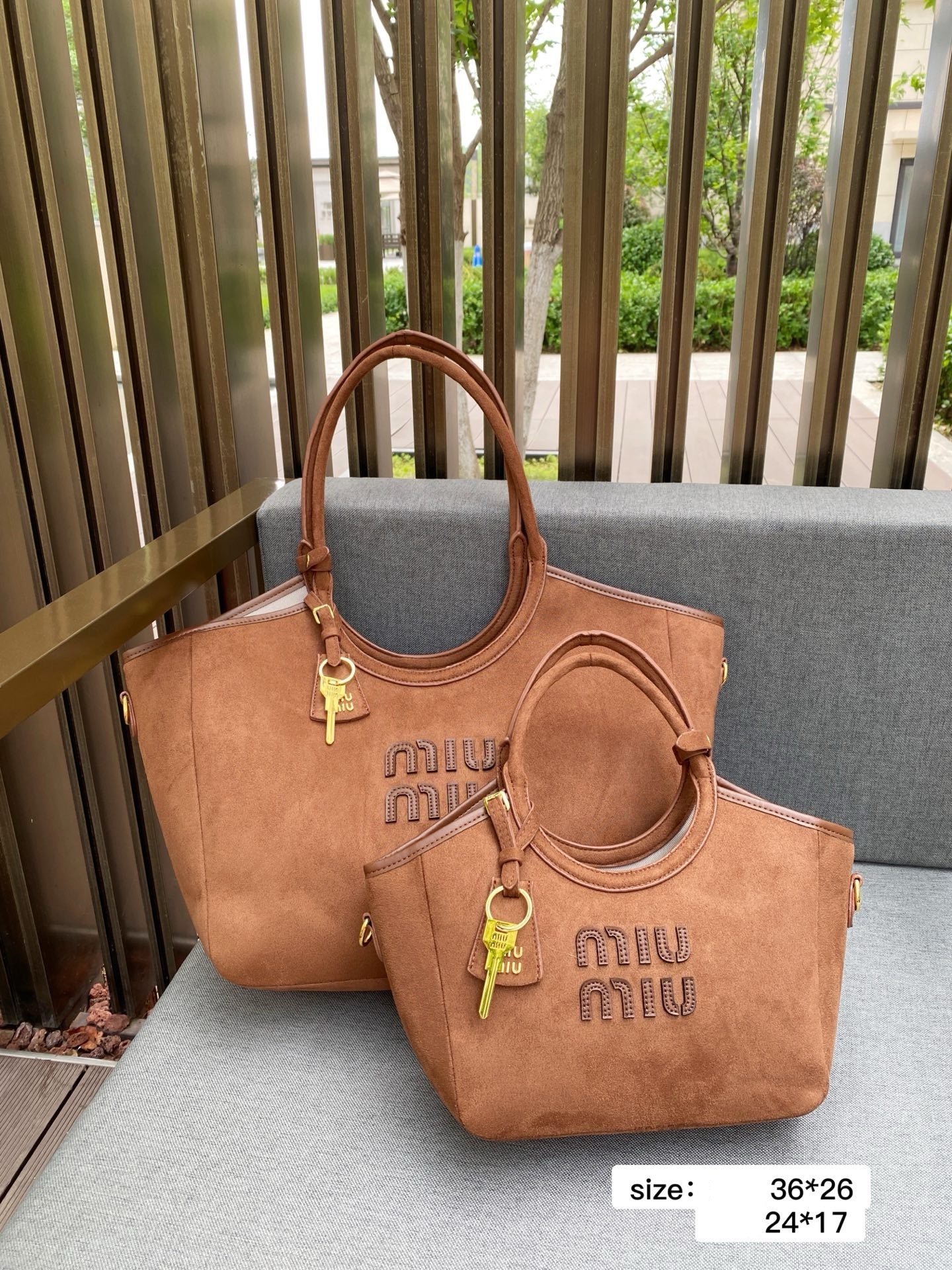 Miu Miu Tote Bag ( 3 Colours )
