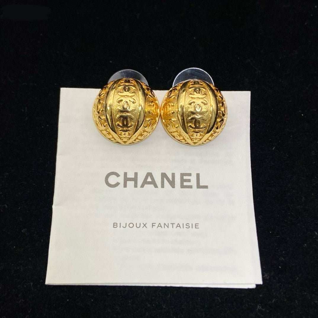 Cha*el Ear-ring ( Most in Demand )