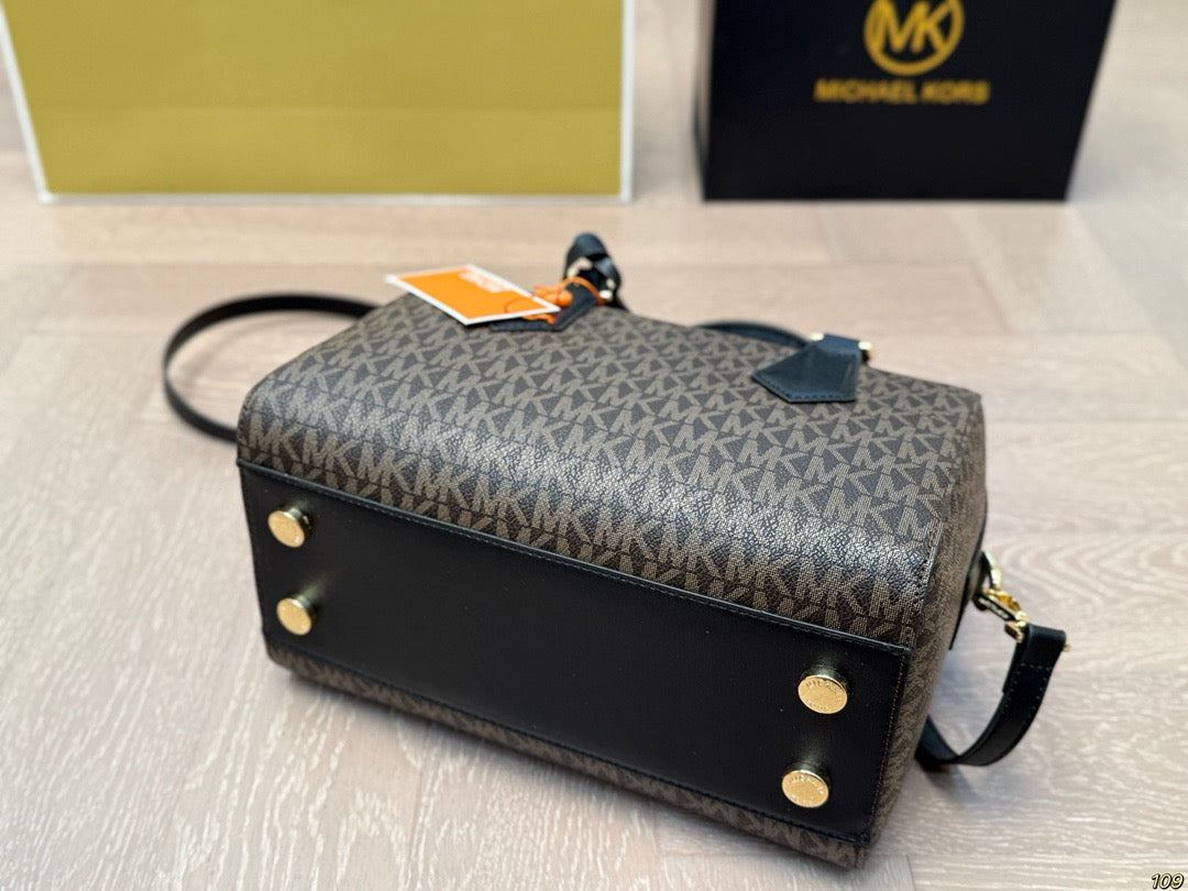 MK Famous Handbags ( 5 Colours )