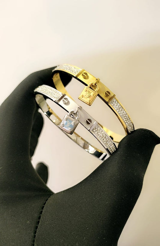 Lv Bracelet