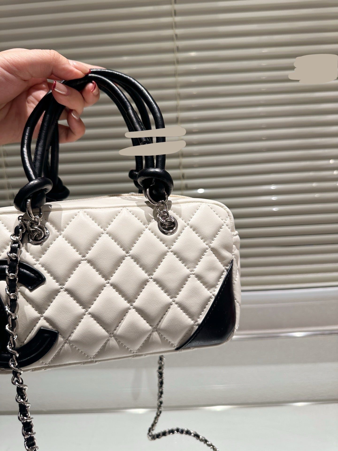 Cha*el Handbag ( 4 Colours )