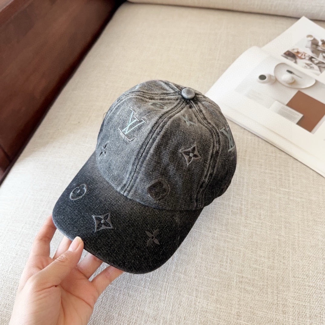 Lv Famous Cap